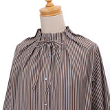 ストライプタックネックブラウス