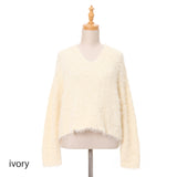 Vネックシャギーニット