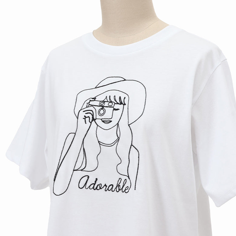 女の子カメラ刺繍Tシャツ
