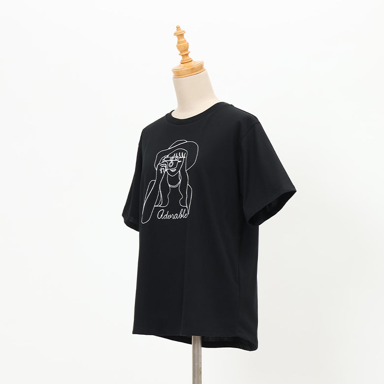 女の子カメラ刺繍Tシャツ
