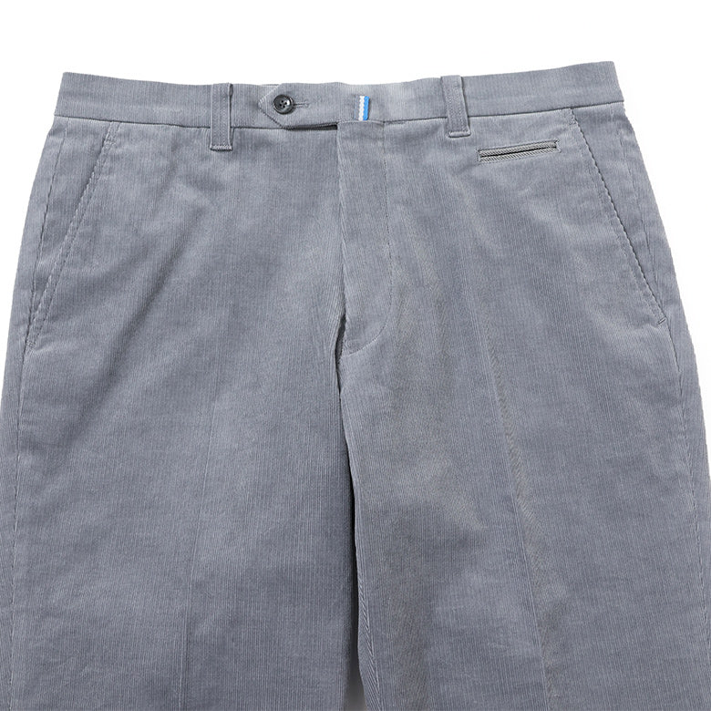 18ウェルストレッチコーデュロイパンツ（ノータック）【Made in Japan】
