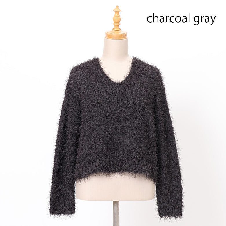 Vネックシャギーニット