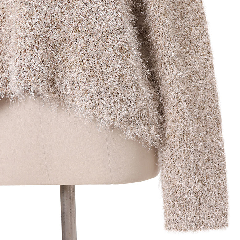 Vネックシャギーニット